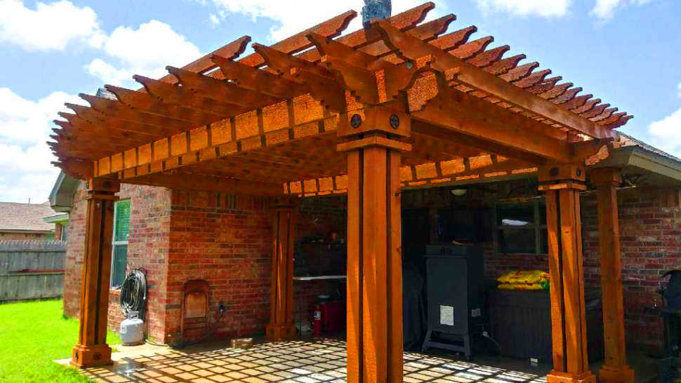 pergola staining in OKC